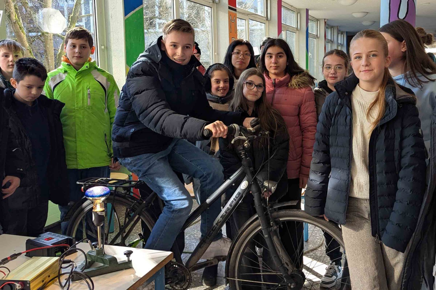 Dicker-Pulli-Tag-Montanus-Schule-klein