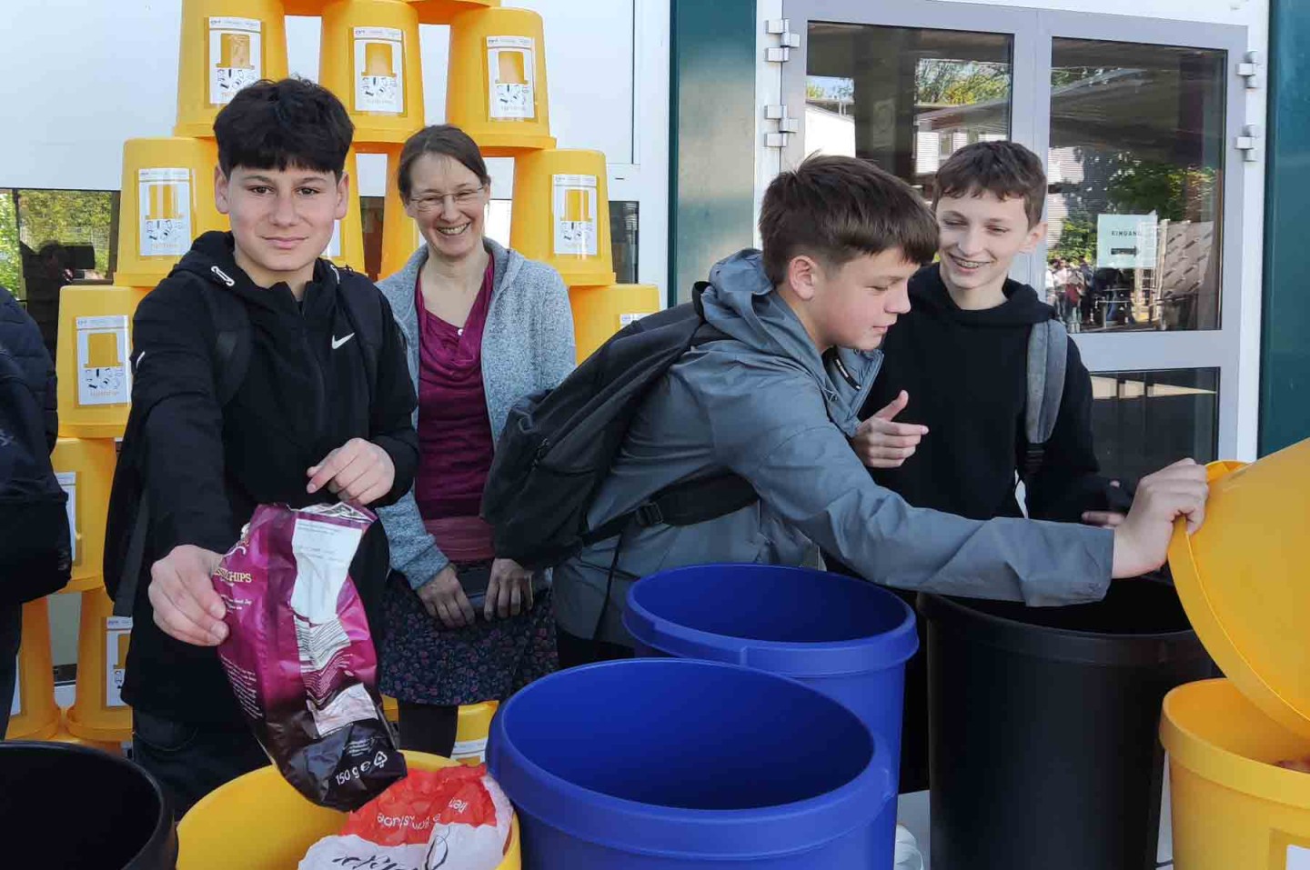 23-04-2027-Einführung-Gelber-Sack-Montanus-Realschule-Presse